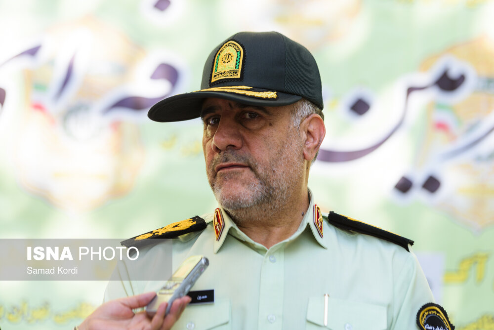 واکنش پلیس به افزایش ترافیک یک هفته اخیر در تهران/انتقاد از محل برگزاری نمایشگاه‌های پرمخاطب