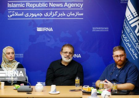 پرویز فلاحی‌پور: نگران قضاوت خبرنگاران بودم/ نویسنده «بی‌نشان»: دوگانگی ممیزی تلویزیون اذیتم می‌کند