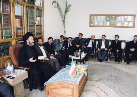 امام جمعه اردبیل: عدم حضور رسانه‌ها استبداد را حاکم
می‌کند