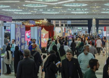 تصاویری از برپایی روز سوم سومین نمایشگاه ملی صوت و تصویر
فراگیر ایران (رصتا) با حضور پرشور مردم