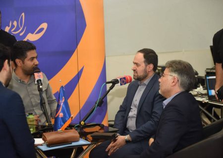 نشست رادیویی در غرفه رادیو صبا افراسیابی: سومین نمایشگاه
«رصتا» جنبه مردمی دارد