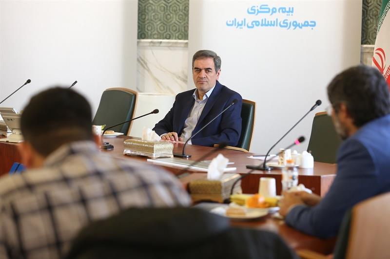 جلسه هم اندیشی رییس کل بیمه مرکزی با صاحب نظران و فعالان بیمه ای با حضور رسانه های سراسری