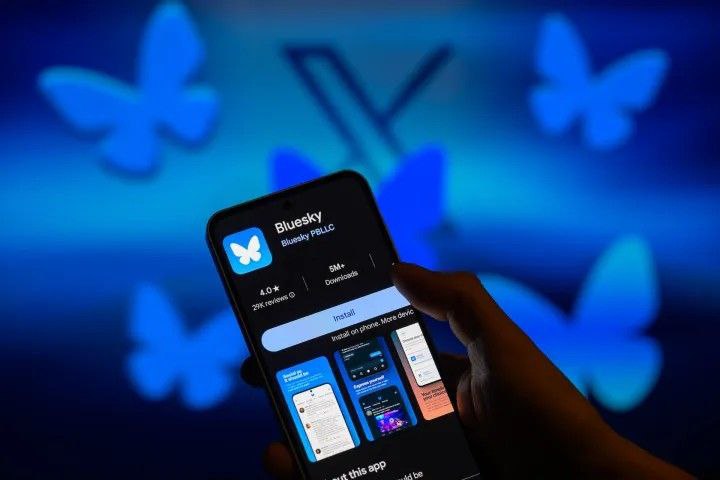 بلواسکای آزمایش ویژگی موضوعات پرطرفدار را آغاز کرد