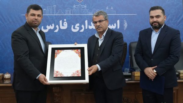 آیین تکریم و معارفه مدیران کل روابط عمومی استانداری فارس برگزار شد