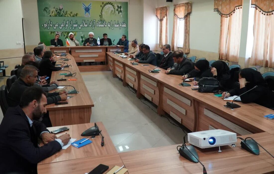 مدیر پیشکسوت روابط عمومی فارس: روابط عمومی‌ها خانه امن گفتاری دانشگاه آزاد اسلامی هستند