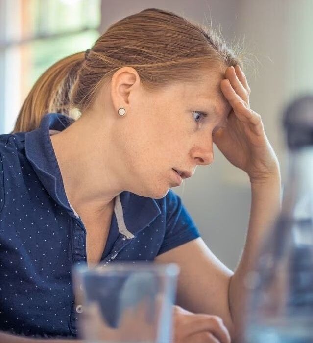 آیا رسانه های اجتماعی باعث بدخلق شدن ما می‌شوند؟