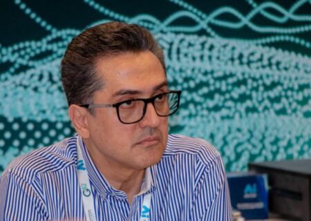 نوربخش تاکید کرد؛ لزوم هوشیاری کسب‌و‌‌کارهای سنتی از تحول آفرینی هوش مصنوعی