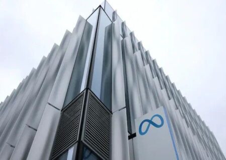انتقاد از مدل جدید فکت چکینگ متا: یادداشت‌های جامعه در برابرحقیقت