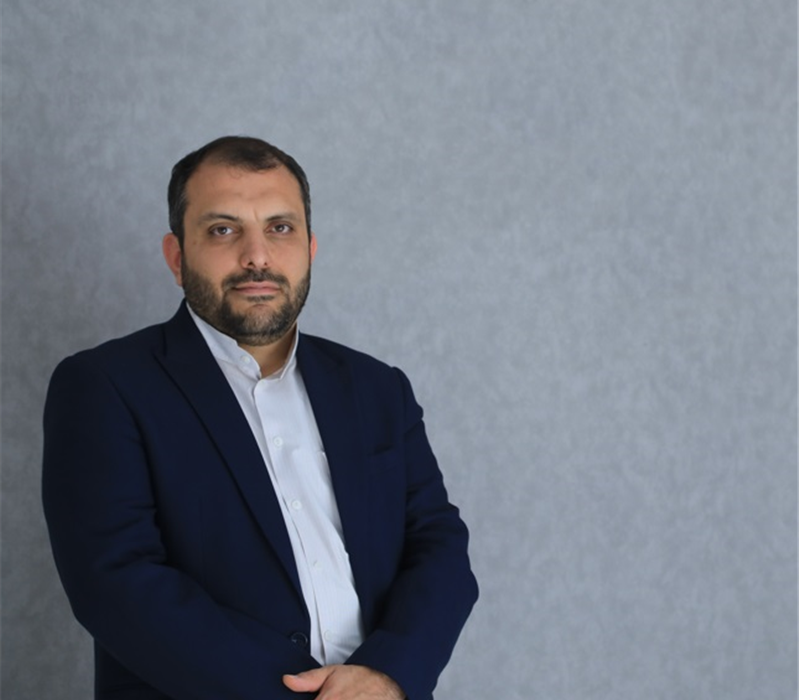 هادی نباتی نژاد با ۱۷ سال تجربه، سرپرست جدید مدیریت روابط عمومی شرکت فولاد مبارکه شد