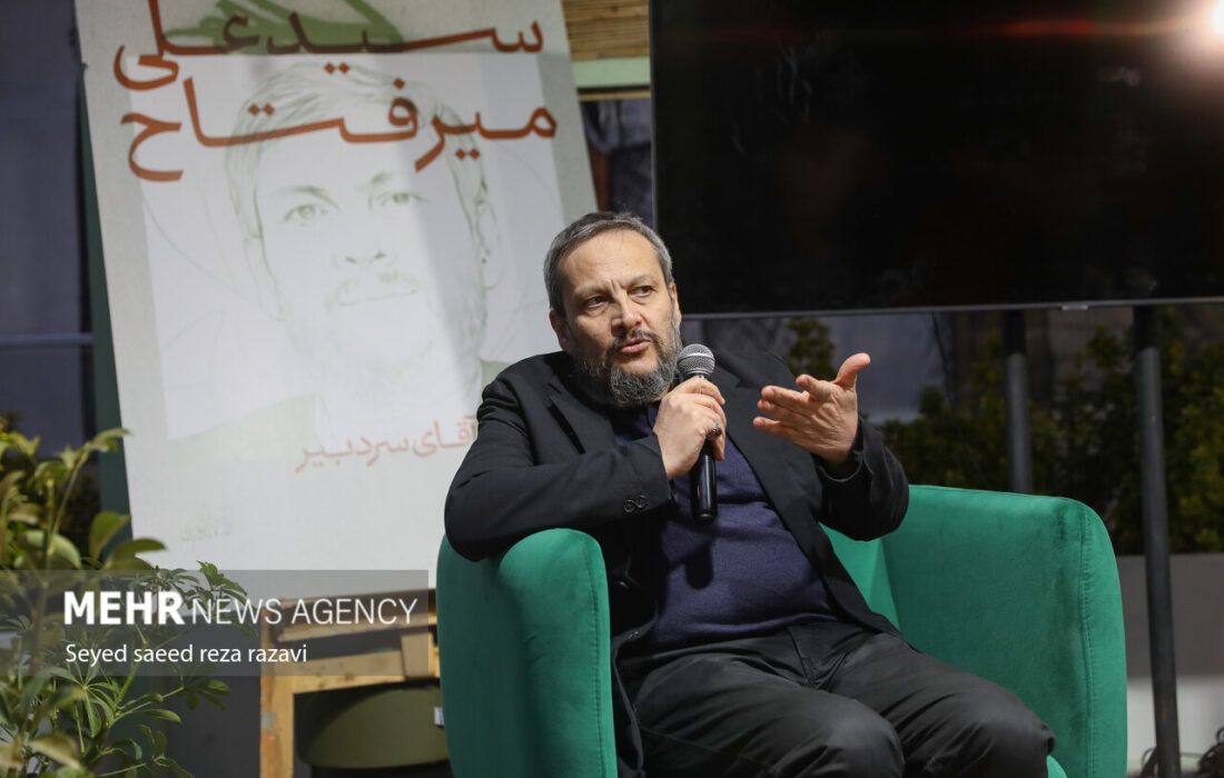 سیدعلی میرفتاح، سردبیری که ستاره مجلات خودش است