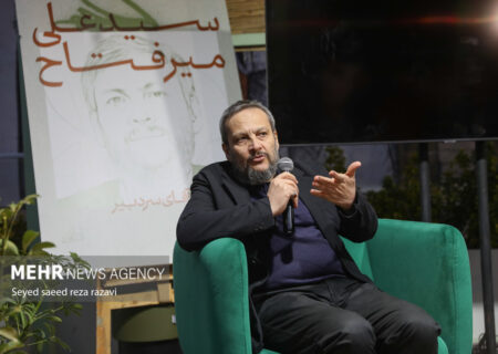 سیدعلی میرفتاح، سردبیری که ستاره مجلات خودش است