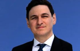 تجربه تأسیس برند روابط‌عمومی آمریکایی در بریتانیا؛ درس‌هایی برای جهانی شدن موفق