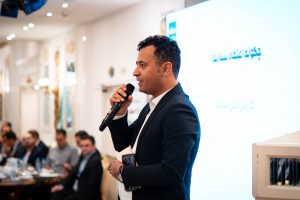 معین کلوشانی